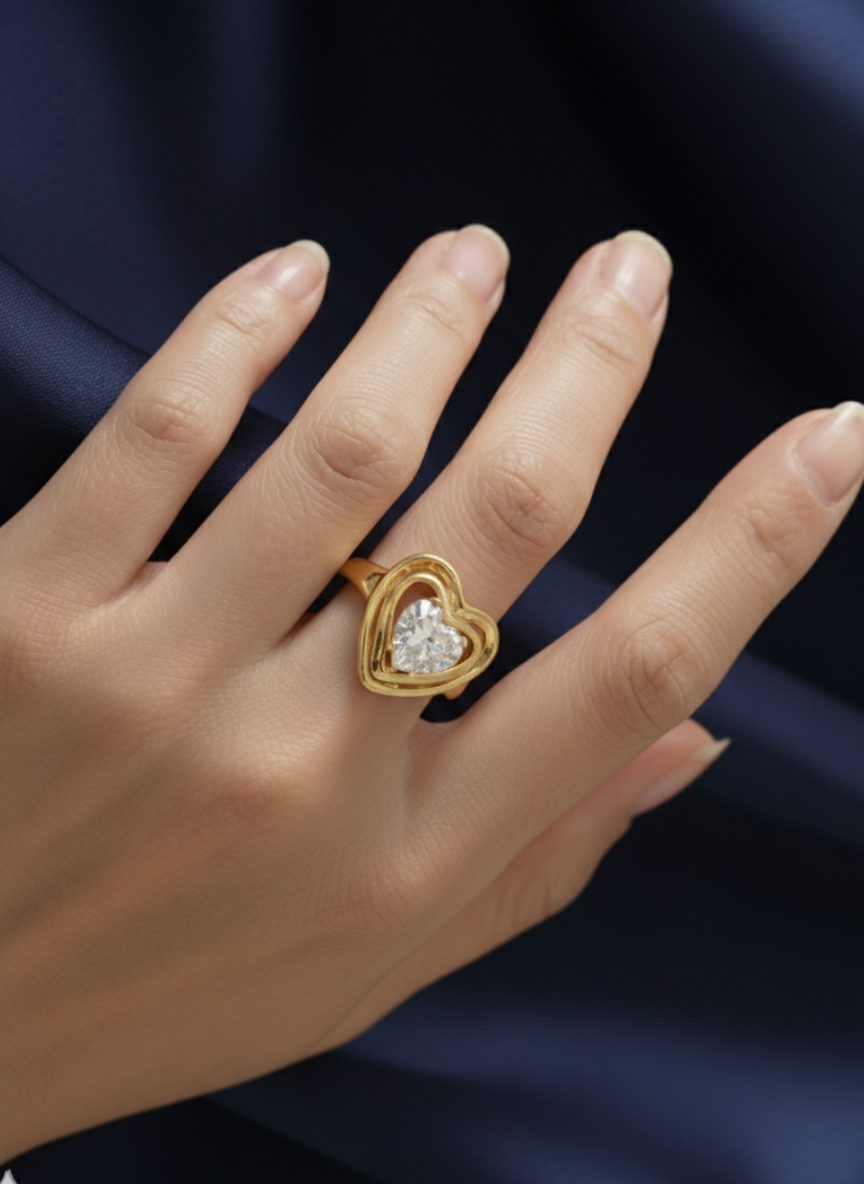 VELVET HEART RING