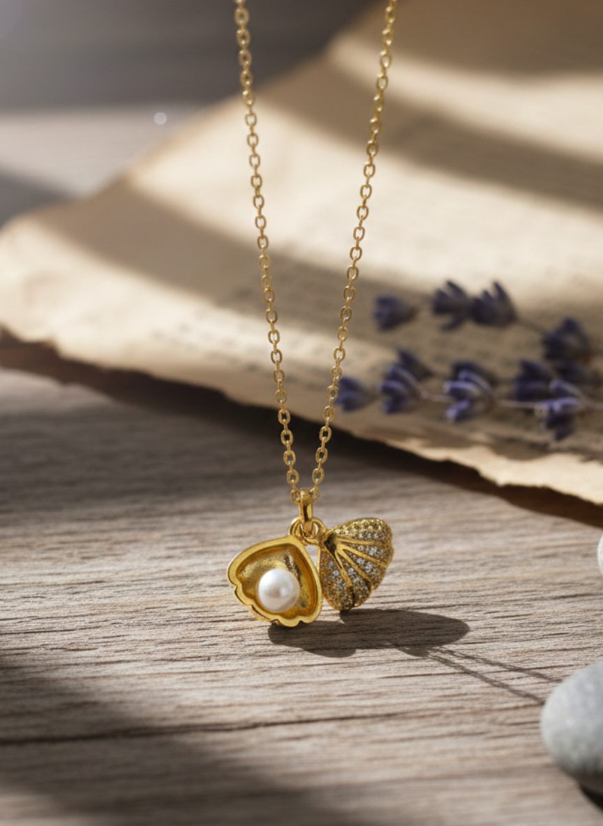 SHELL & PEARL CHAIN PENDENT