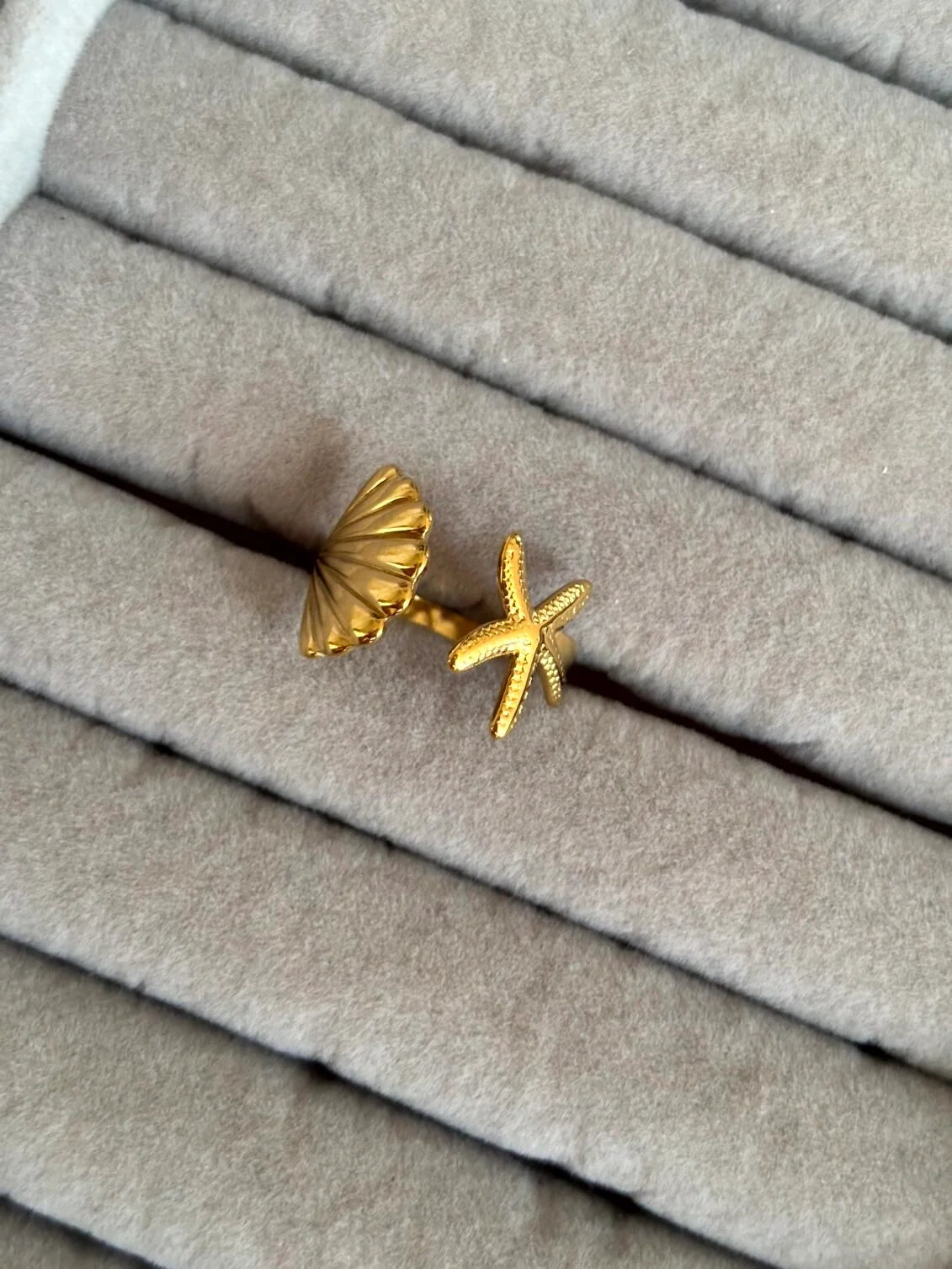 SHELL & STARFISH RING