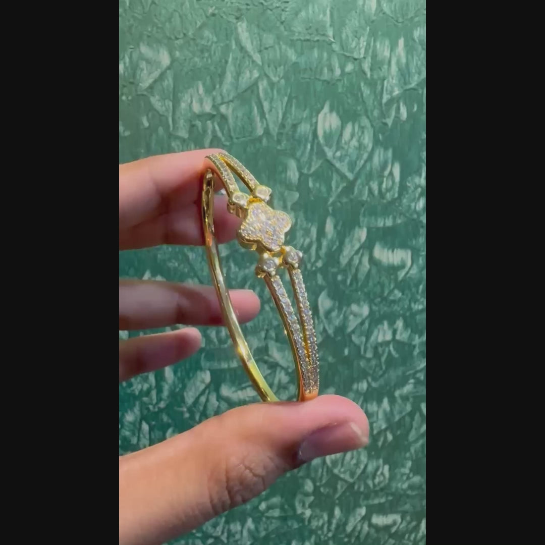 Petite Fleur Bracelet